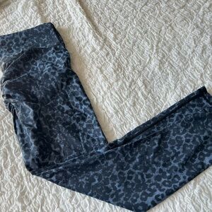 ZYIA light in tight 7/8 in navy animal print